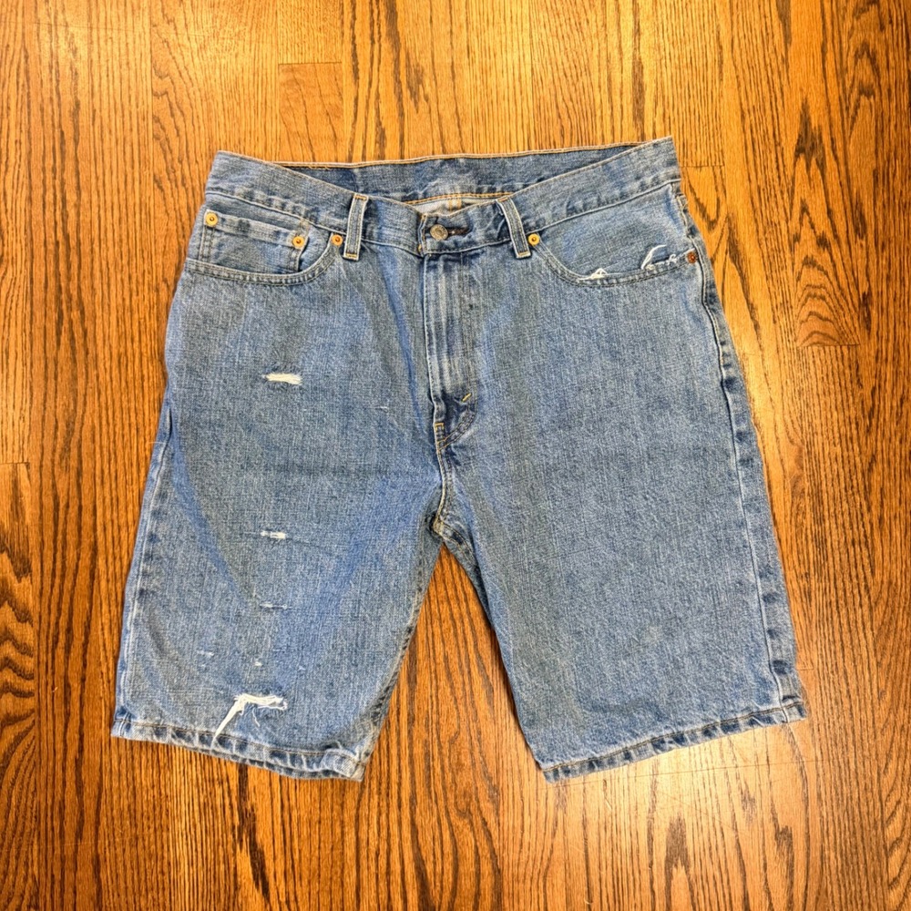Levi's 505 Regular Fit Distressed Denim Shorts Size 33‎ Light Wash Blue